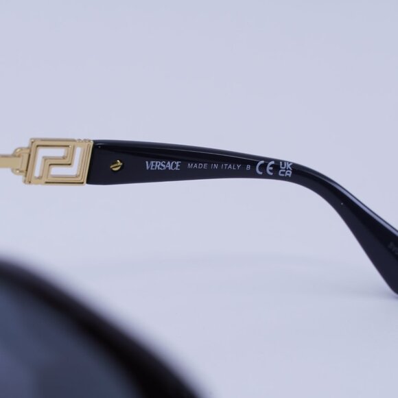 Versace VE4407D GB1/87 Sunglasses Black Square Frame, Dark Grey Lenses - Picture 7 of 10